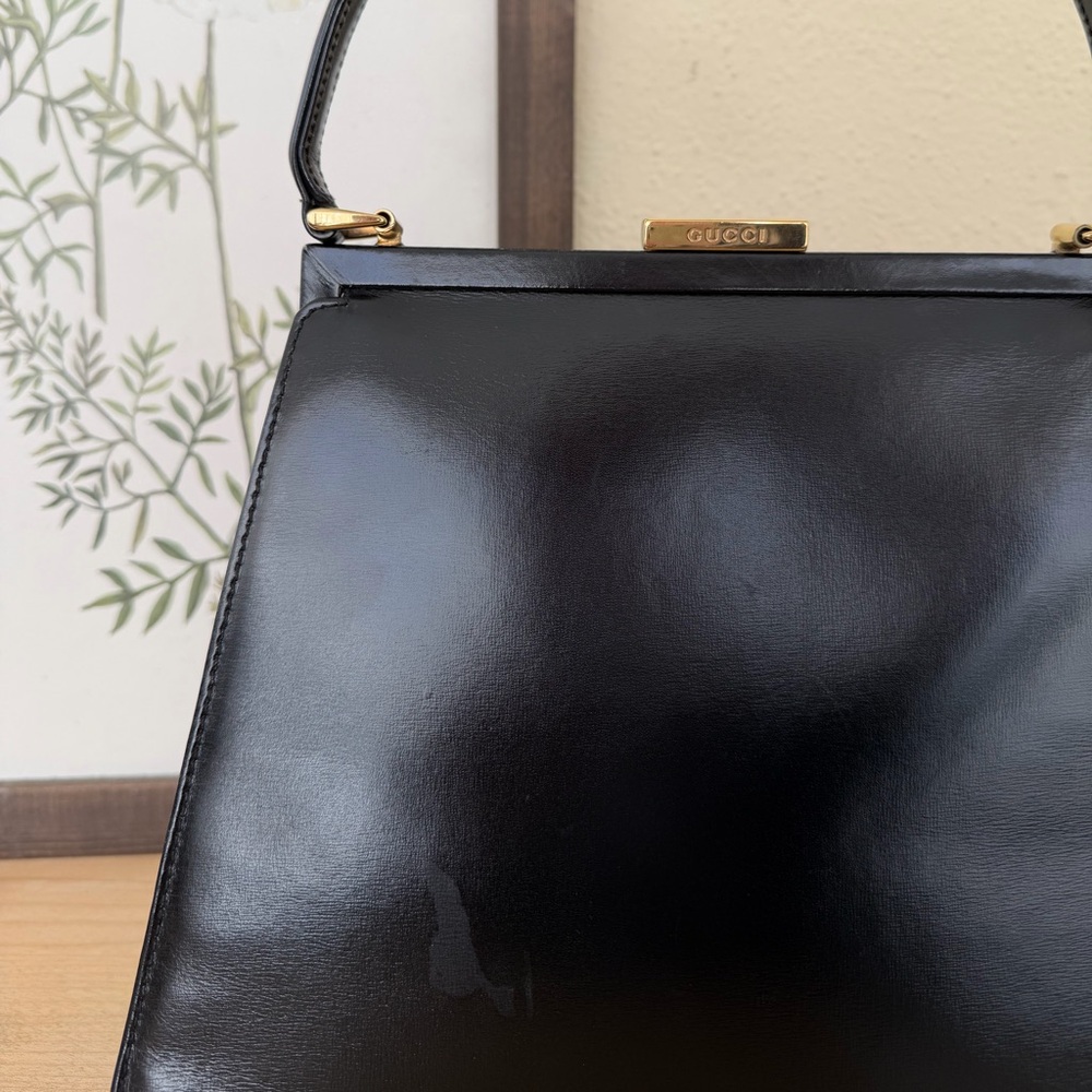 Gucci Black Leather Shoulder Bag - Picture 2 of 15